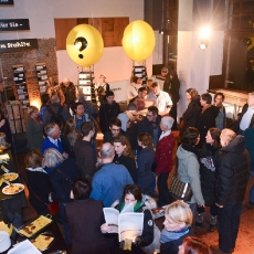 Vernissage im Motoki-Wohnzimmer, Foto: KölnDesign